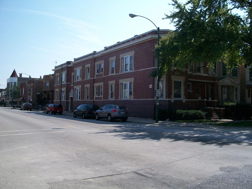1st image of 3115 W Diversey Ave #1W
