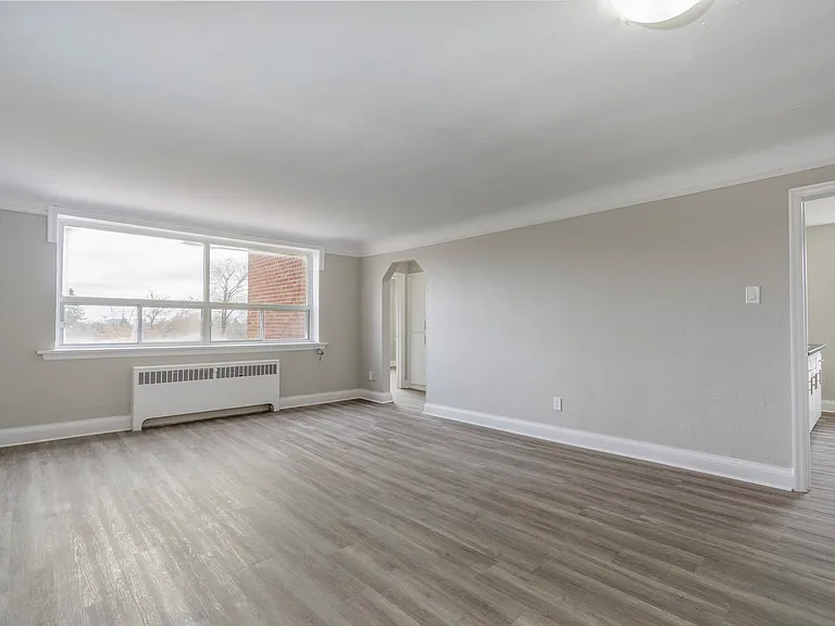 105 Onward Ave — Photo 9
