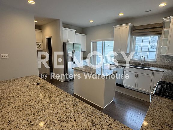 2nd image of 2605 Day Lily Rd