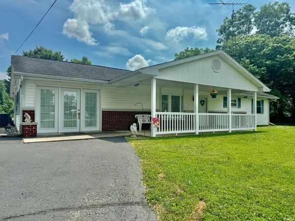 782 Woodville Rd, Mitchell, IN 47446