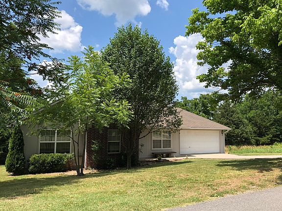 2nd image of 4 Slifer Ln