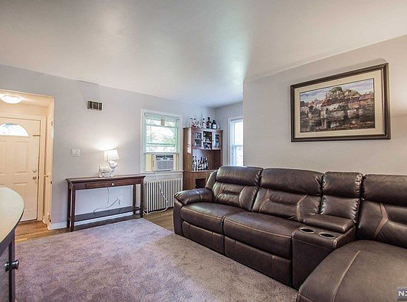 5th image of 214 McKinley Ave
