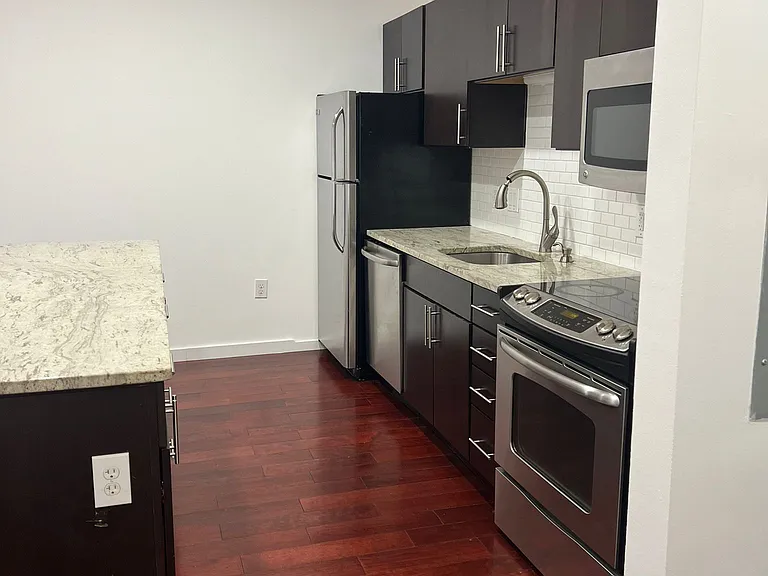 1238 N 28th St #1B — Photo 31