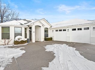 9401 Occidental Rd, Yakima, WA 98903