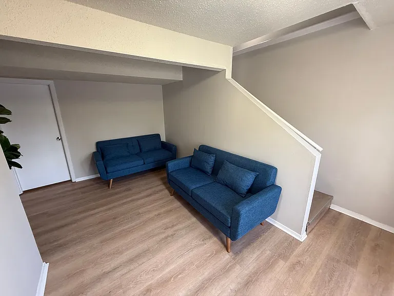 205 Wheaton Ct — Photo 18