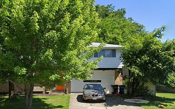 4th image of 4812 Woodrow Ave
