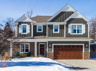 5720 Ewing Ave S, Edina, MN 55410