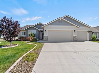 5360 N Willowside Ave, Meridian, ID 83646
