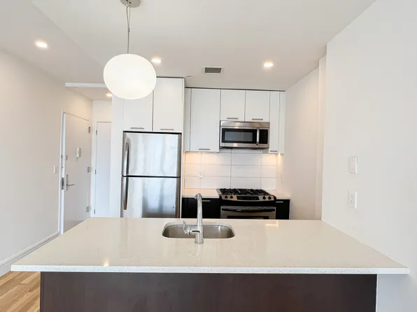 525 Union Avenue image 5 of 14