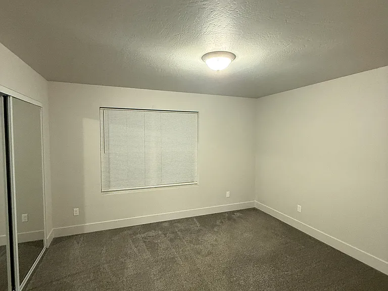 143 Railroad Ave — Photo 10