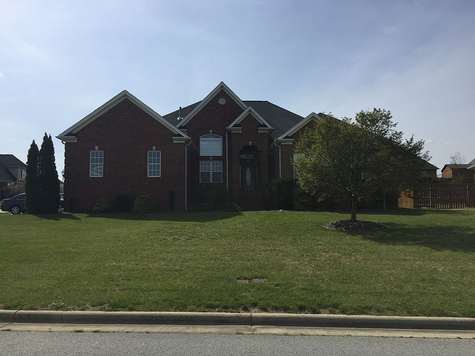 1st image of 103 Magnolia Ln
