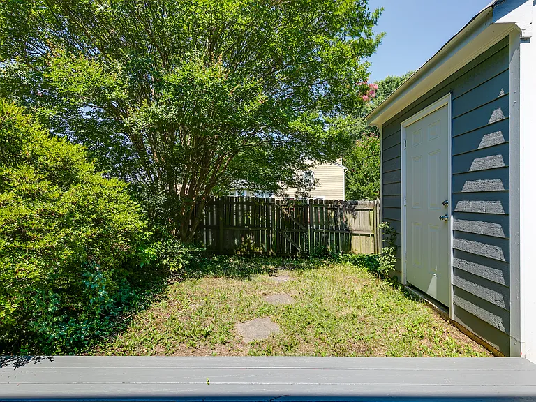 7826 Fitzgerald Ct — Photo 38