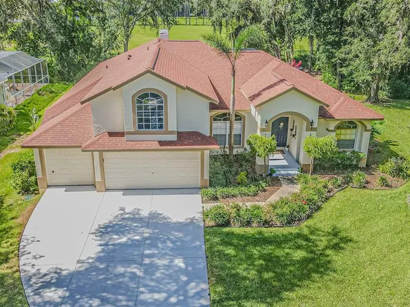 2409 Fox Forest Dr, Lutz, FL 33549
