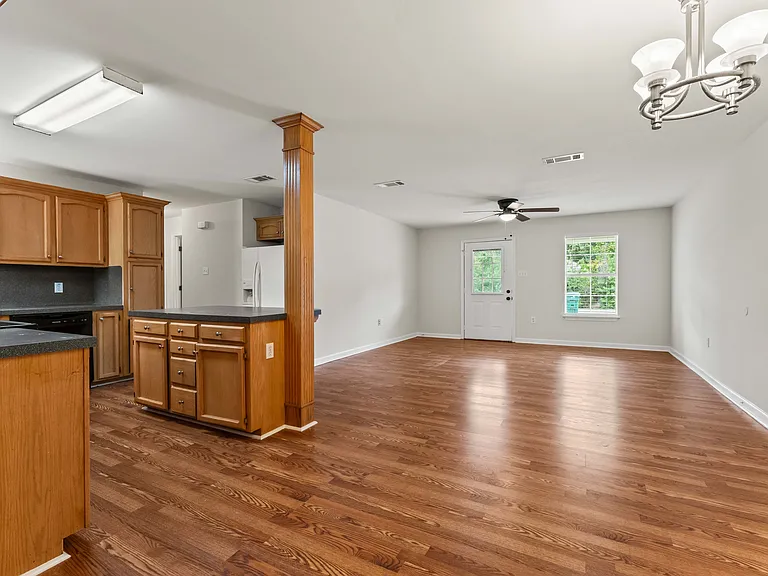 30700 Country Club Ln — Photo 11