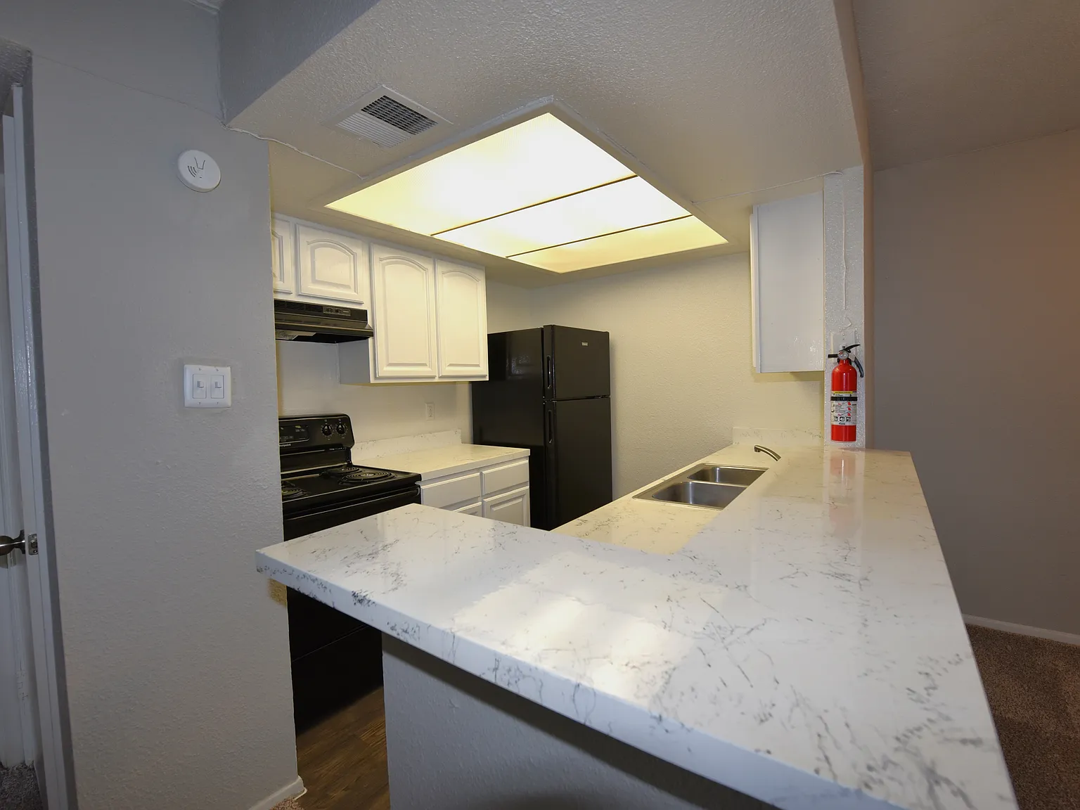 Mariposa Flats — Photo 2
