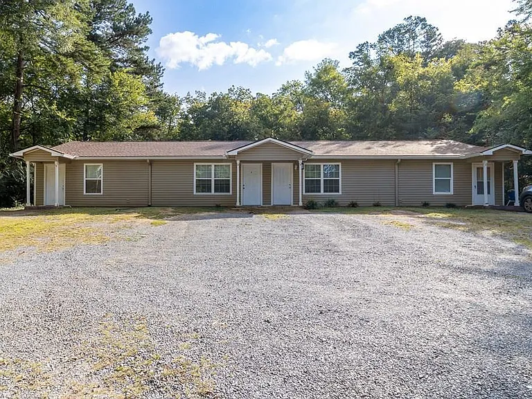 1775 Westside Cir — Photo 2