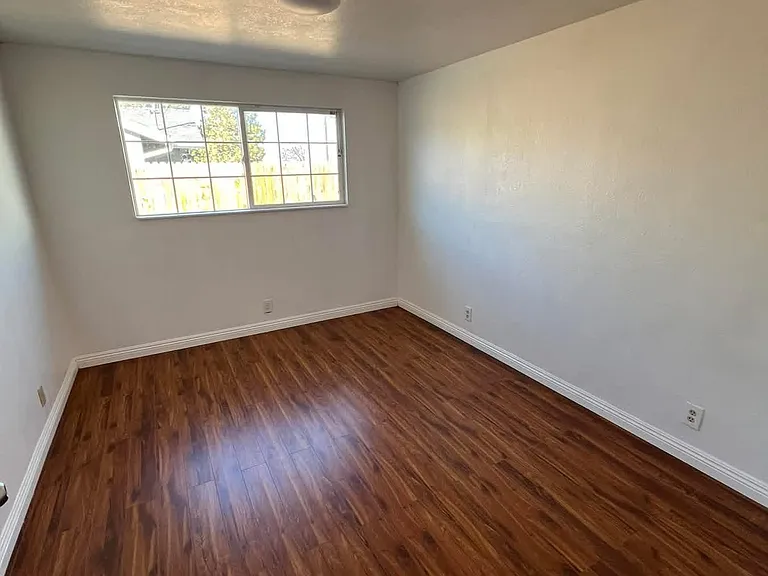 49502 Michael Ave — Photo 12