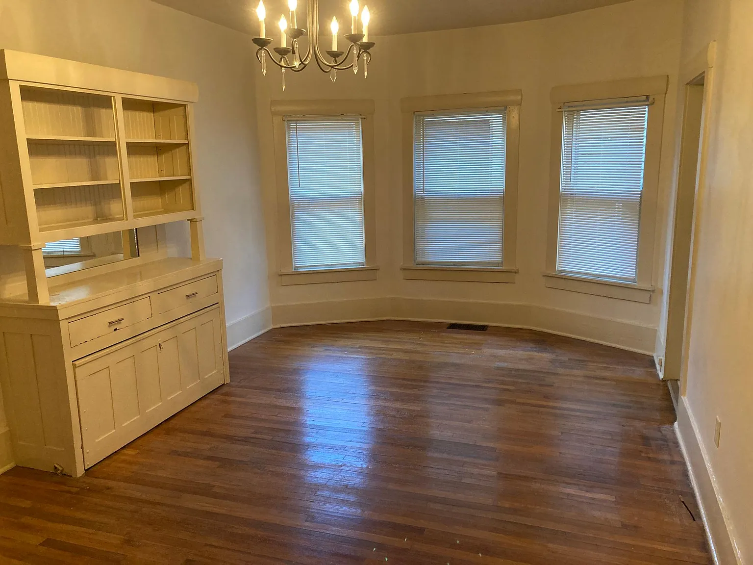 1 bed, 1294 sqft, $795 — Photo 2