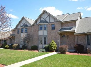 1002 Brandon Way, Coraopolis, PA 15108