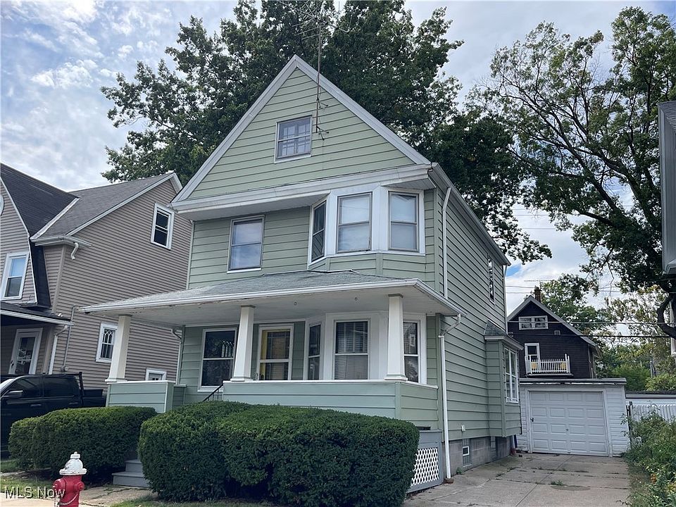 1st image of 1592 Olivewood Ave