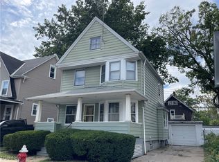 1592 Olivewood Ave, Lakewood, OH 44107