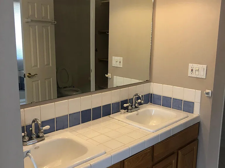 139 W Hu Esta Dr — Photo 10