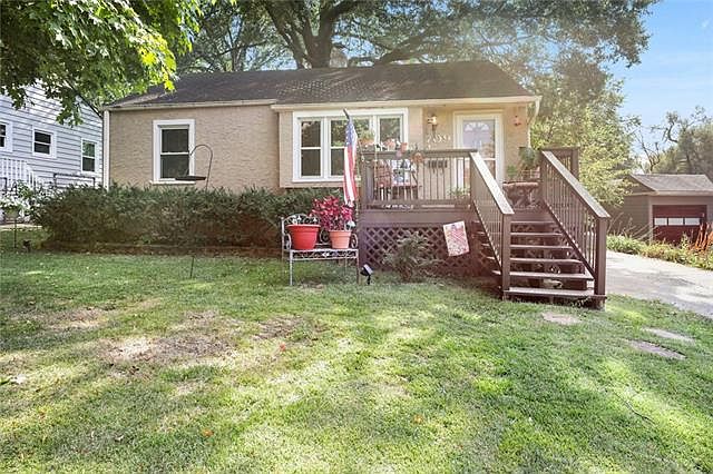 1st image of 709 W 86th St