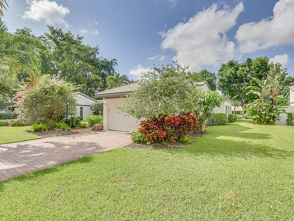 3rd image of 51 Cambridge Ln