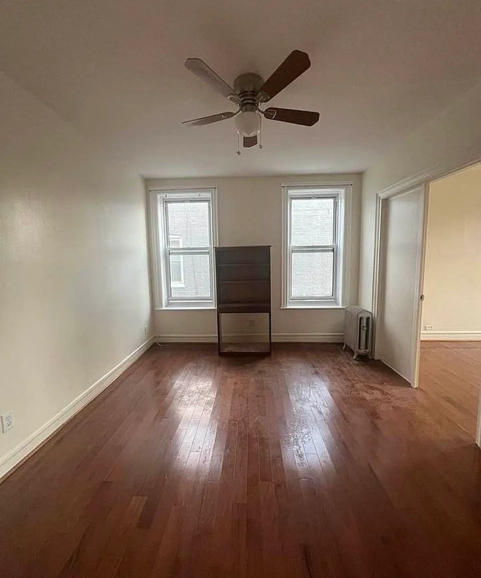 186 East 38th Street — Photo 3