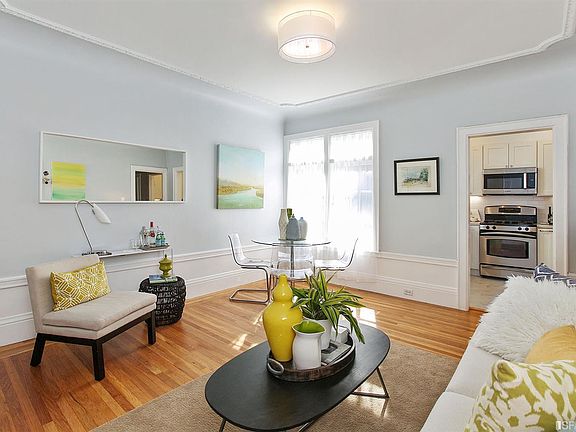 4th image of 1335 Union St APT 4