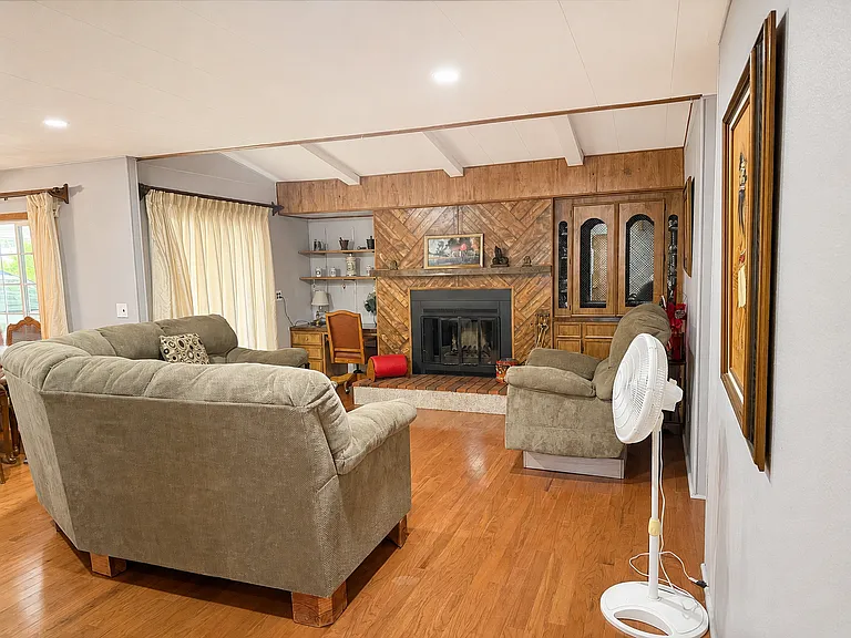 73297 Highland Springs Dr — Photo 4
