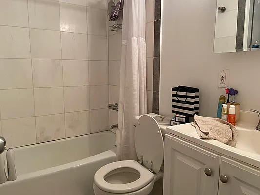 Rented by Jeffrey Mosczyc, LREB | media 17