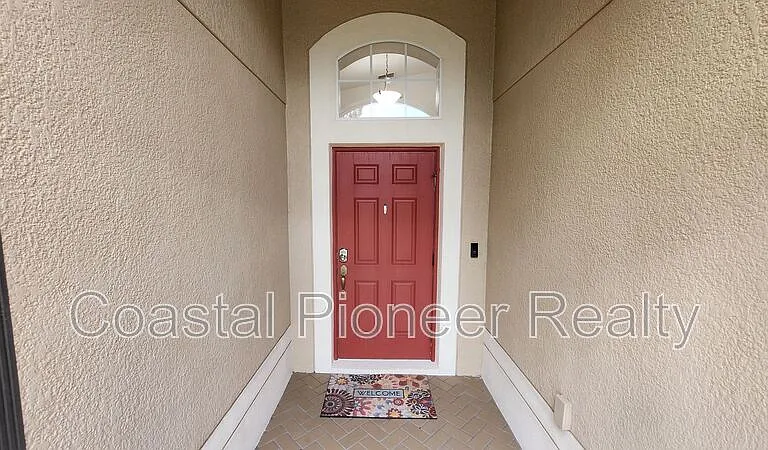11404 Holmbridge Ln — Photo 2