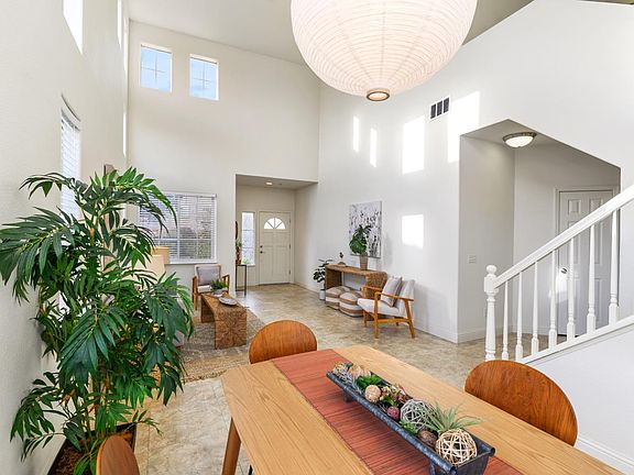 5th image of 9 Regatta Way