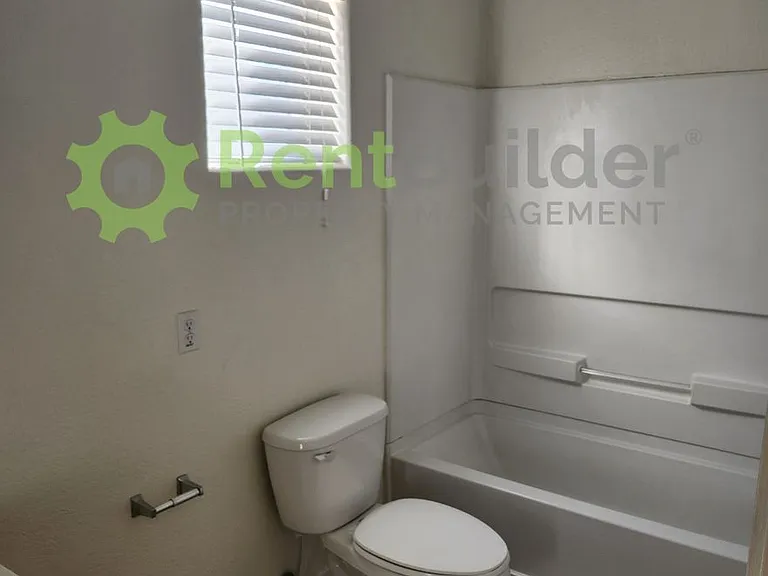 3540 Clear Creek Rd NE — Photo 14