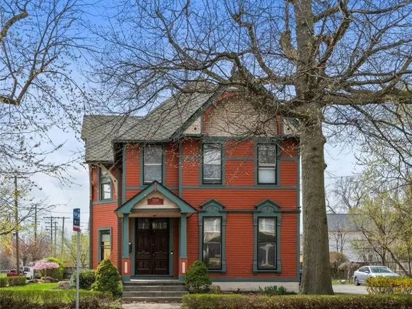 3210 Scranton Rd, Cleveland, OH 44109