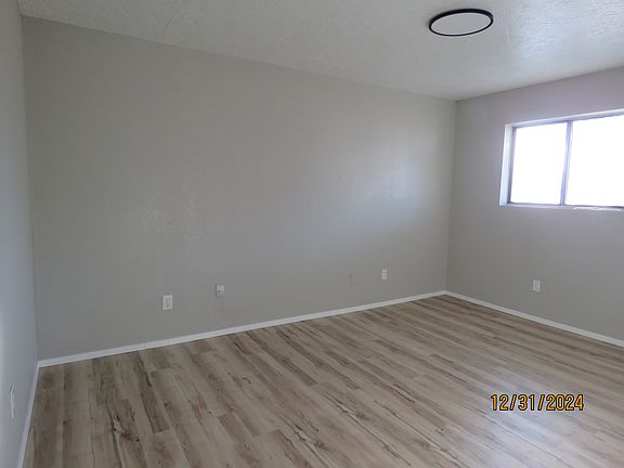 3rd image of 1011 W 16th St #D