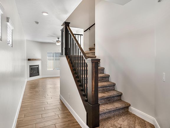 3rd image of 1549 Northfield Rd #33