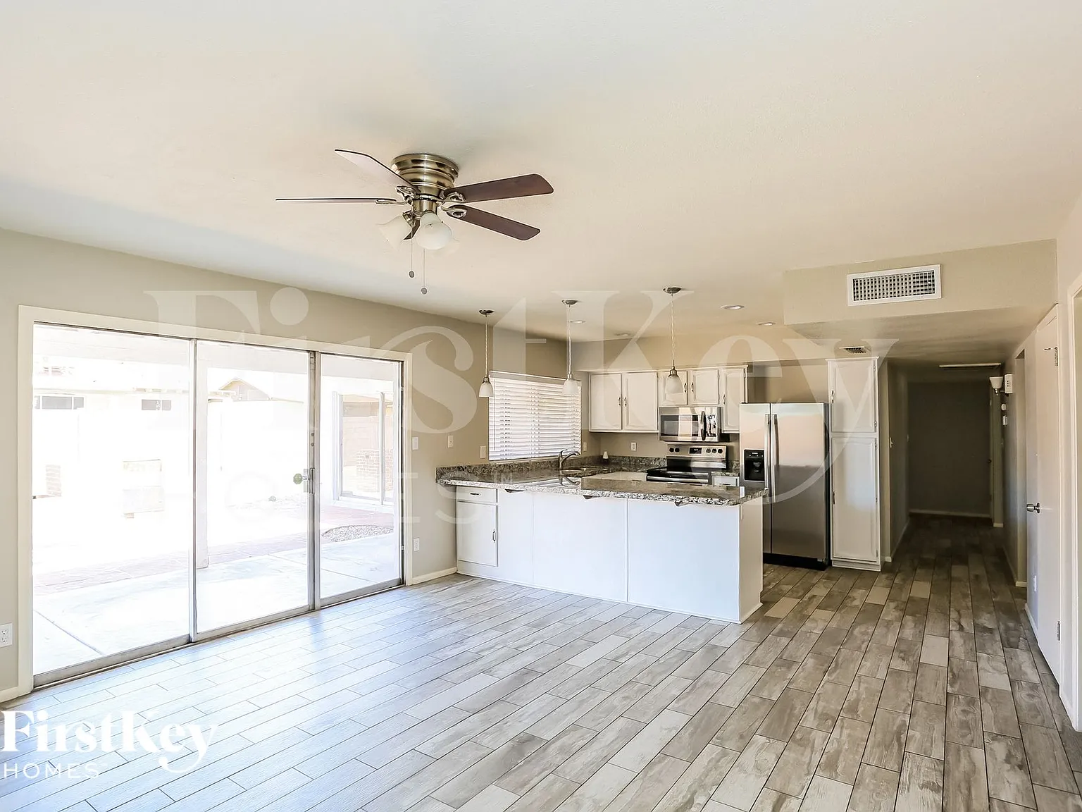 4 bed, 2.0 bath, 1950 sqft, $2,450 — Photo 3