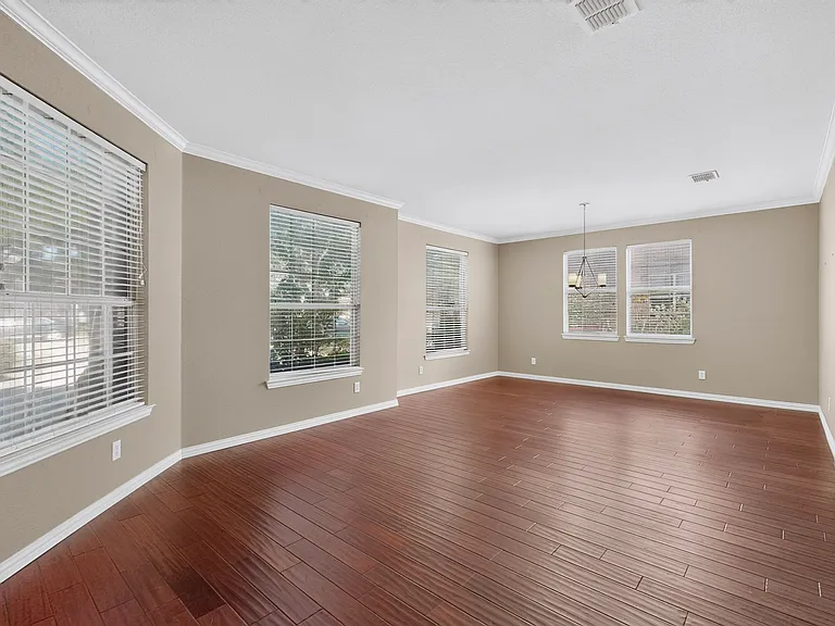 1812 Meadow Ridge Dr — Photo 9