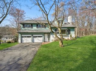 7 Archer Ln, Scotch Plains Twp., NJ 07076