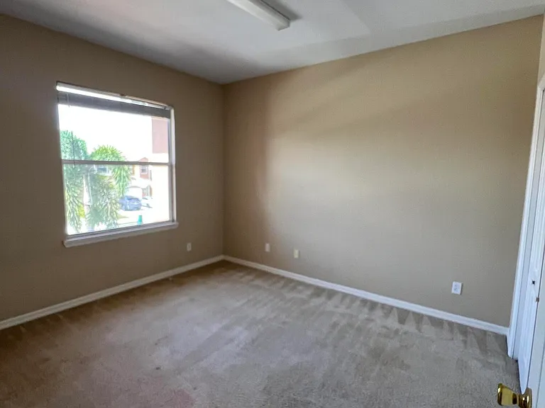 1040 Venetian Dr #203 — Photo 21