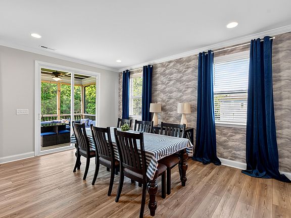 4th image of 6741 Winter Garden Way