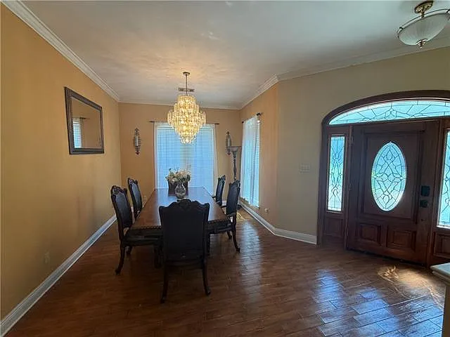 3 bed, 2.5 bath, 2510 sqft, $2,295 — Photo 4