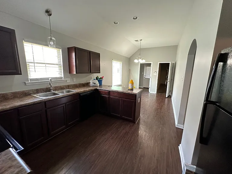 1307 Larkin Ave — Photo 10