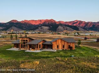 68 Summer Ln, Etna, WY 83118