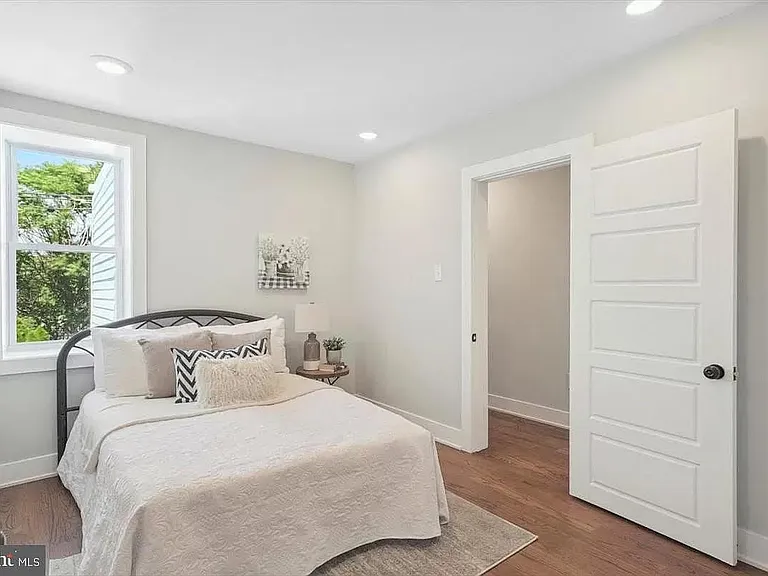 396 Ripka St — Photo 14