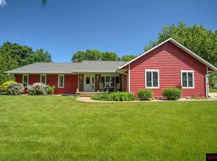 53878 194th Ln, Mankato, MN 56001