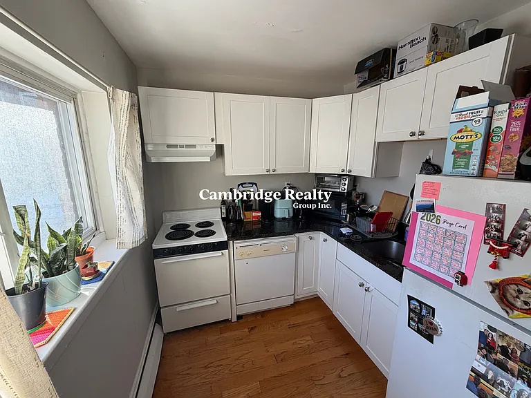61 Selkirk Rd #3T — Photo 5