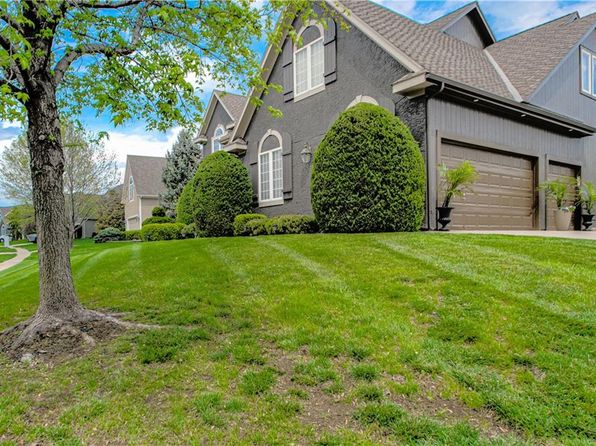 12337 Gillette St, Overland Park, KS 66213